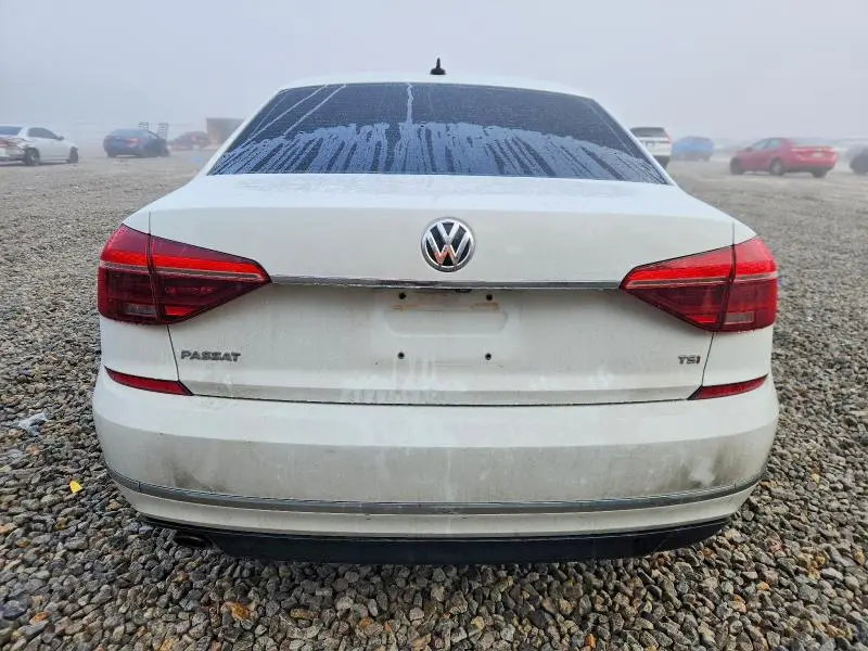 2017 VOLKSWAGEN PASSAT R-LINE  