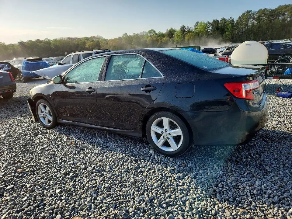 2012 TOYOTA CAMRY SE  
