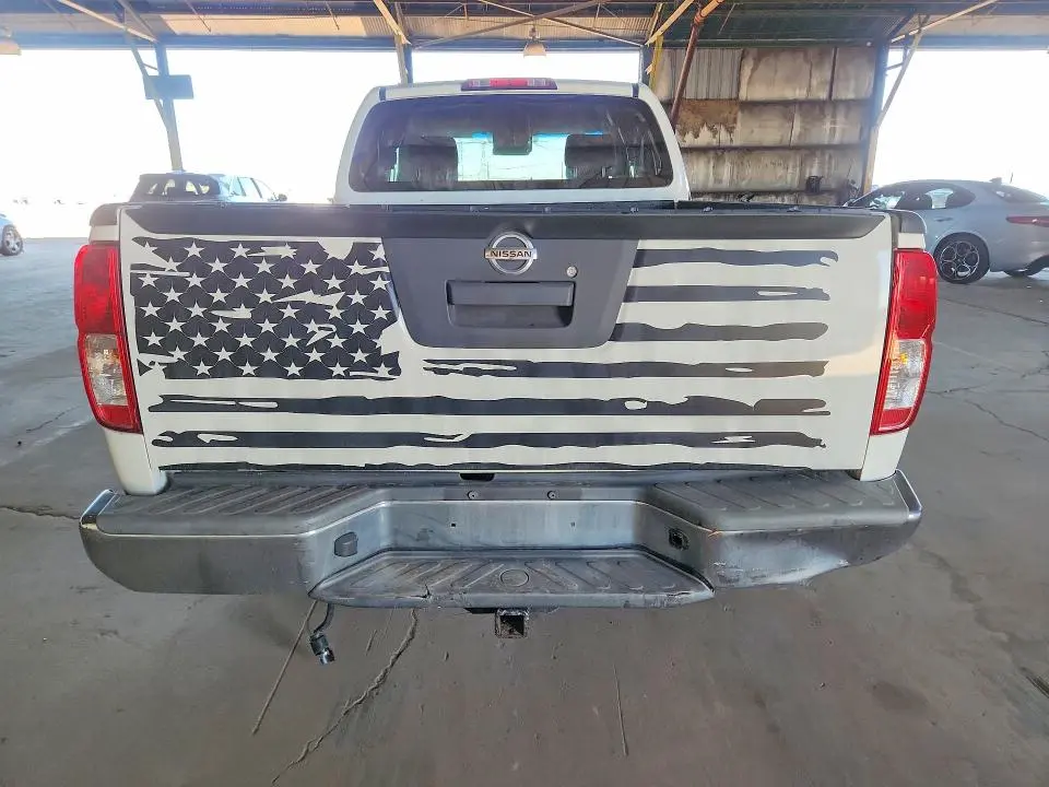 2015 NISSAN FRONTIER S  