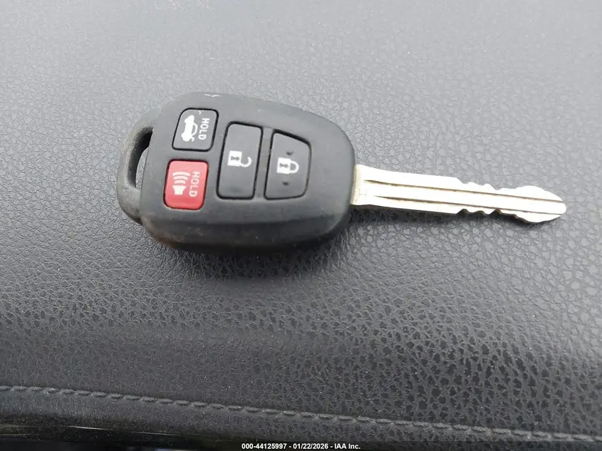 2014 TOYOTA COROLLA S PLUS