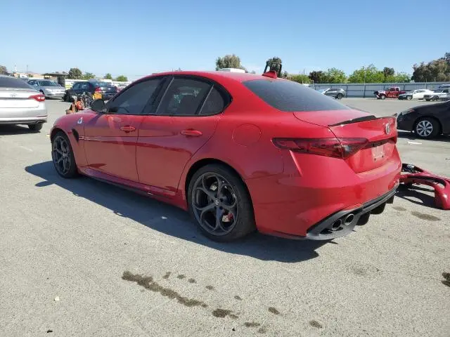 2022 ALFA ROMEO GIULIA QUADRIFOGLIO  