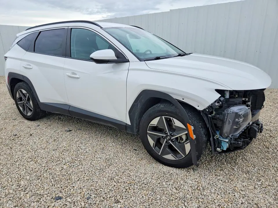 2025 HYUNDAI TUCSON SEL  