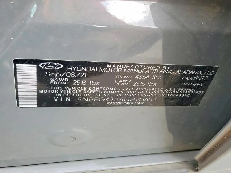 2022 HYUNDAI SONATA SE  