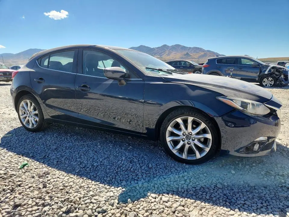 2015 MAZDA 3 TOURING  