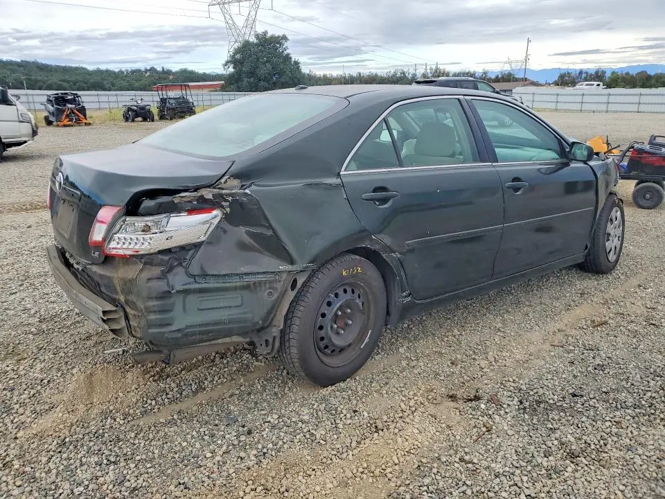 2010 TOYOTA CAMRY LE  