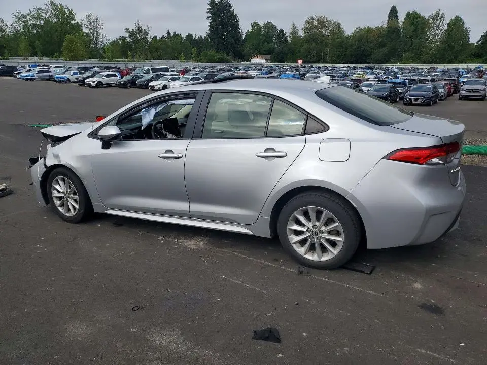 2021 TOYOTA COROLLA LE  