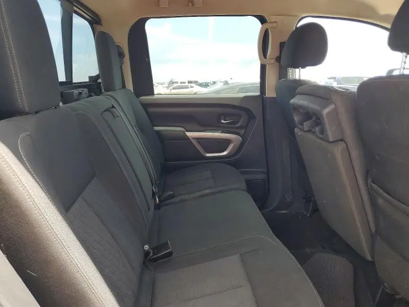 2017 NISSAN TITAN S  