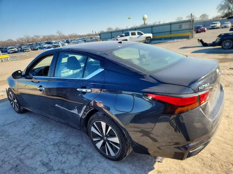 2021 NISSAN ALTIMA SV  