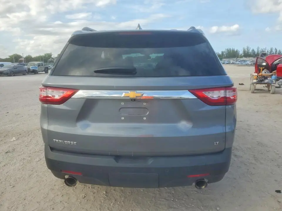 2021 CHEVROLET TRAVERSE LT  