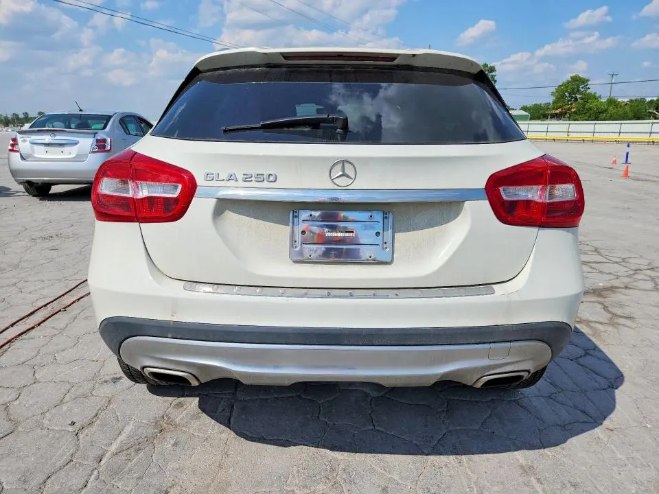 2017 MERCEDES-BENZ GLA 250  