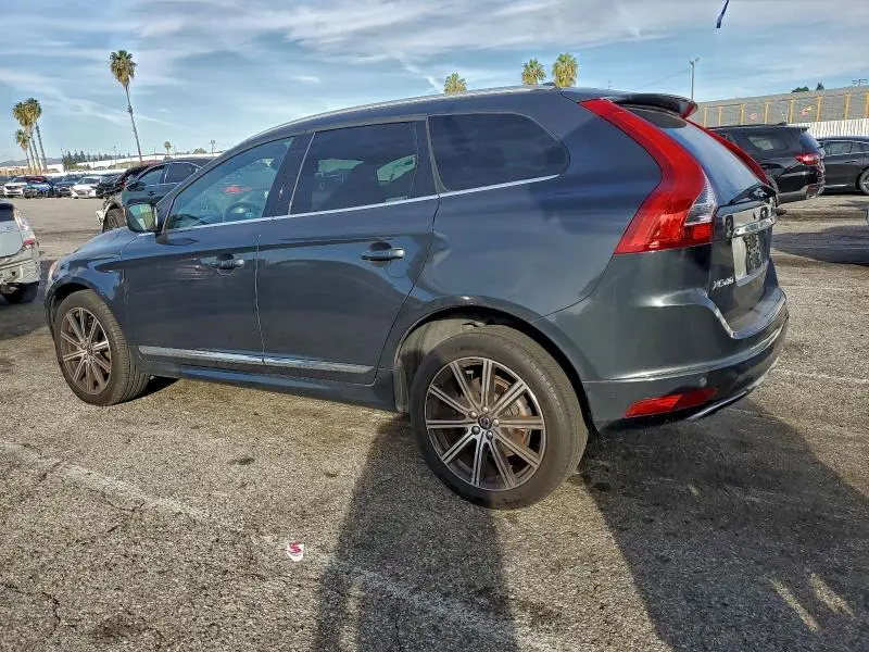 2015 VOLVO XC60 T5 PREMIER  