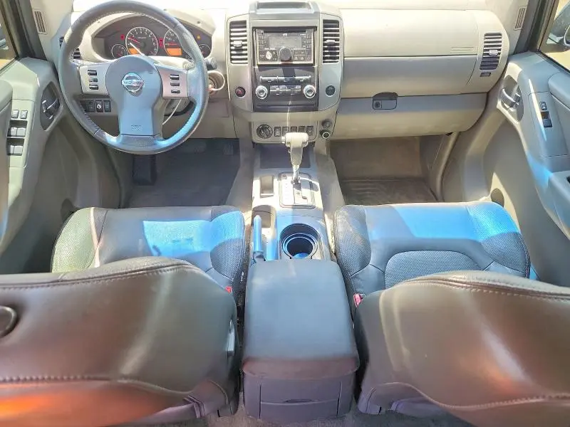 2011 NISSAN FRONTIER S  