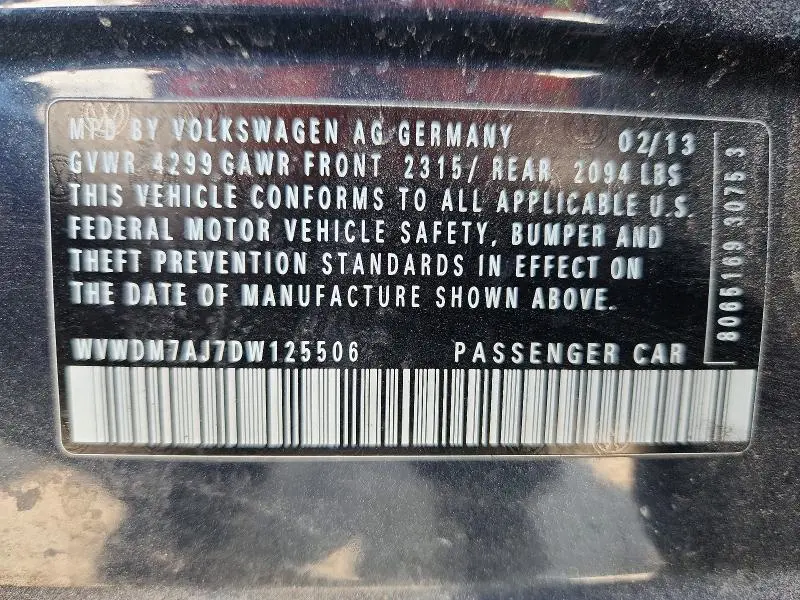 2013 VOLKSWAGEN GOLF   