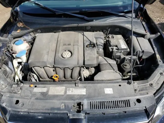 2012 VOLKSWAGEN PASSAT SE  