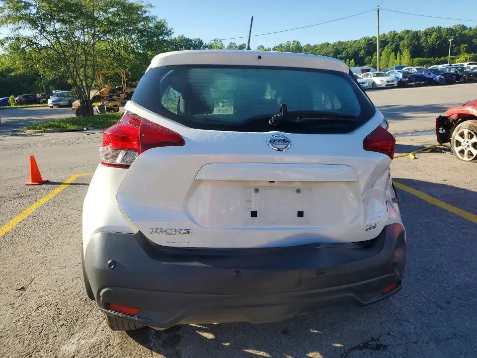 2020 NISSAN KICKS SV  