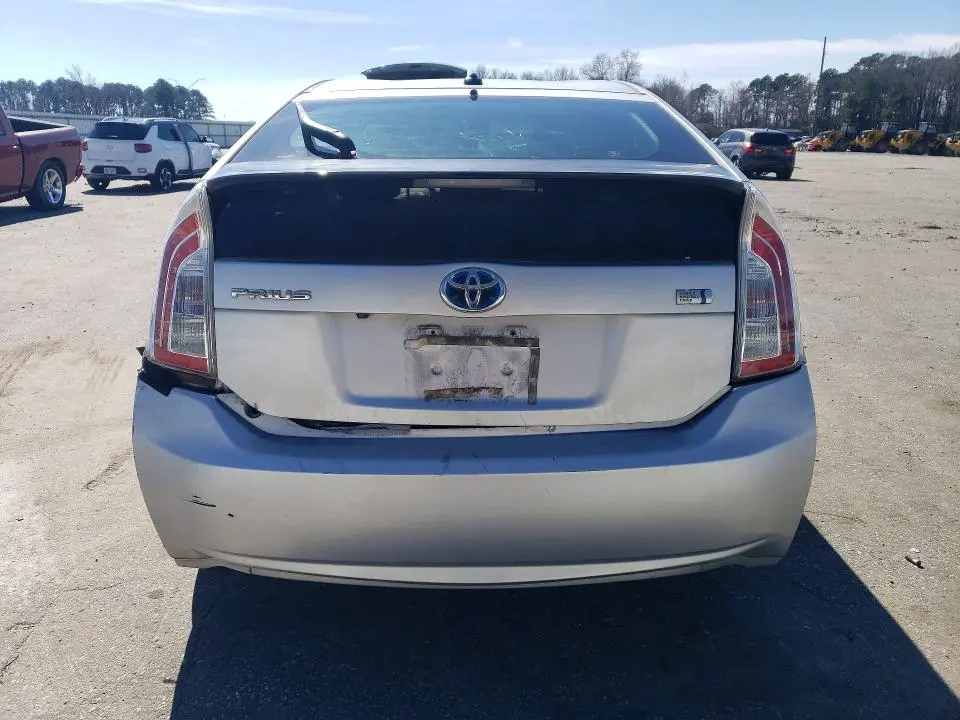 2015 TOYOTA PRIUS THREE  