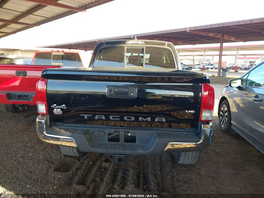 2017 TOYOTA TACOMA SR5 V6