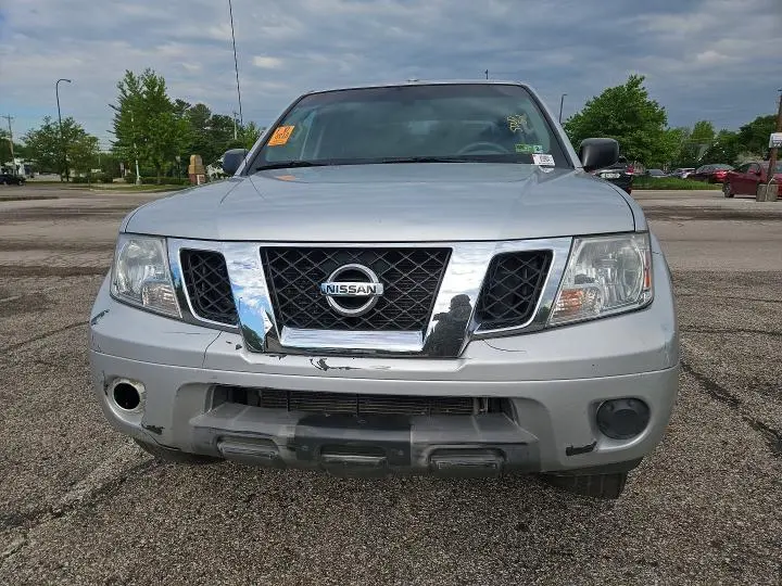2013 NISSAN FRONTIER S  