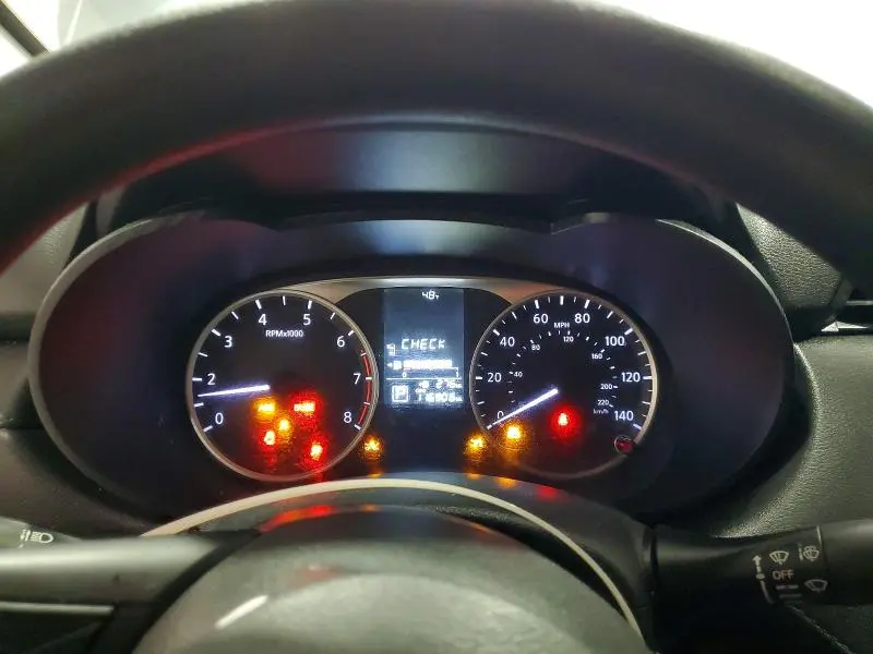 2020 NISSAN VERSA S  