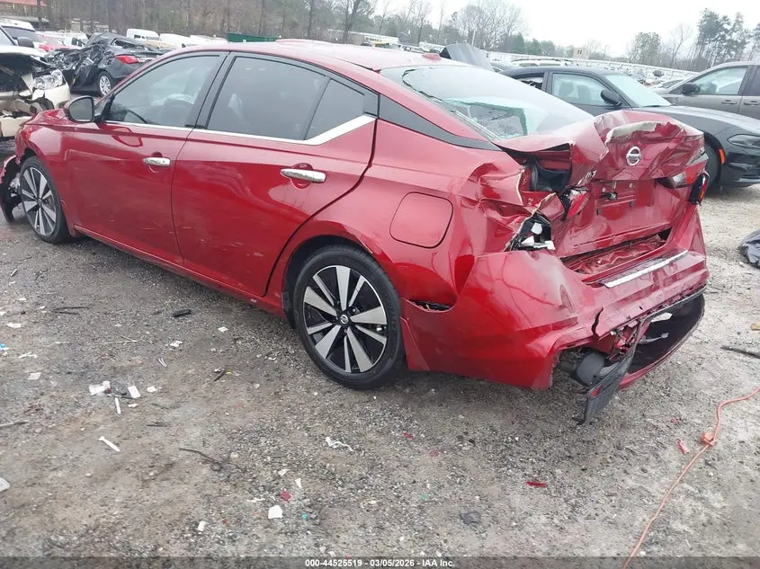 2022 NISSAN ALTIMA SL FWD