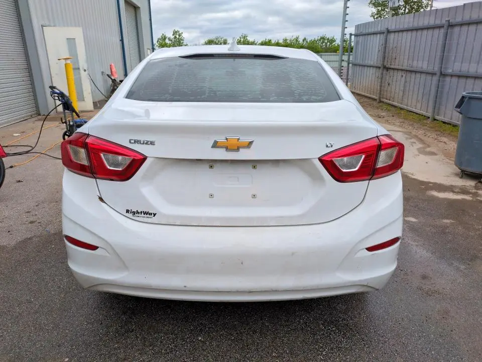 2018 CHEVROLET CRUZE LT  