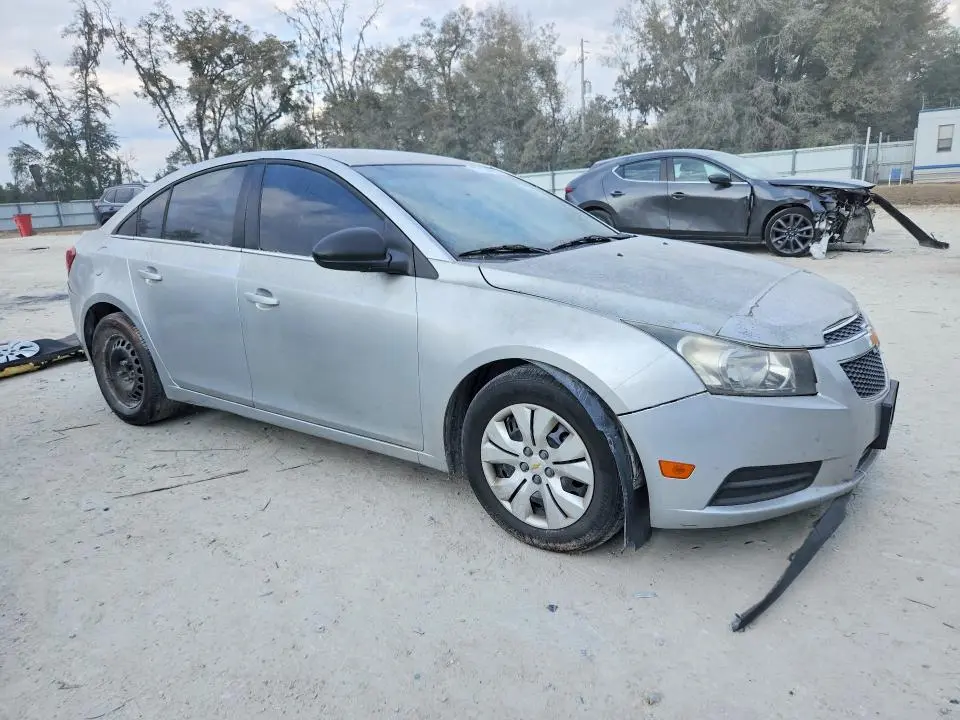 2012 CHEVROLET CRUZE LS  