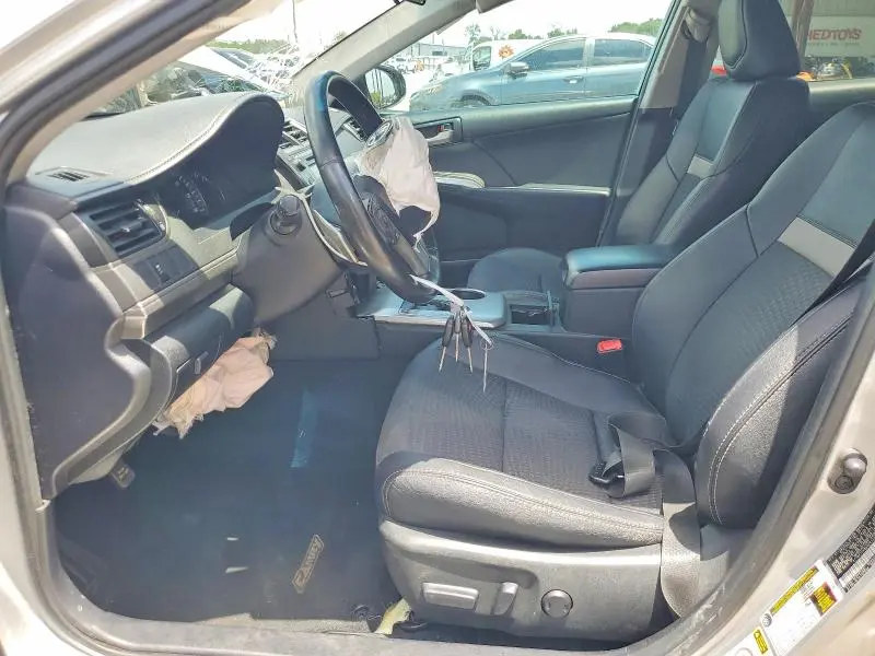 2013 TOYOTA CAMRY SE  