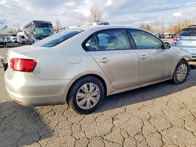 2011 VOLKSWAGEN JETTA SE  