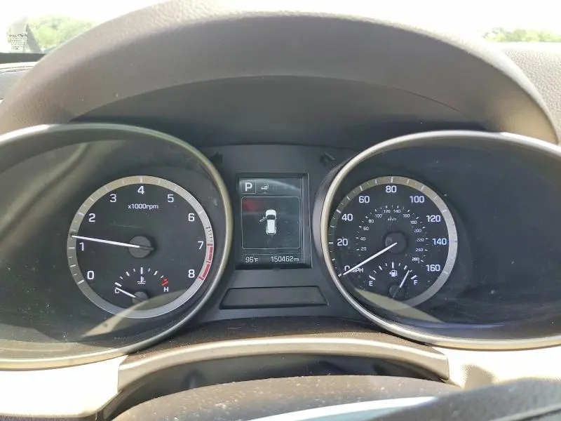 2017 HYUNDAI SANTA FE SE  