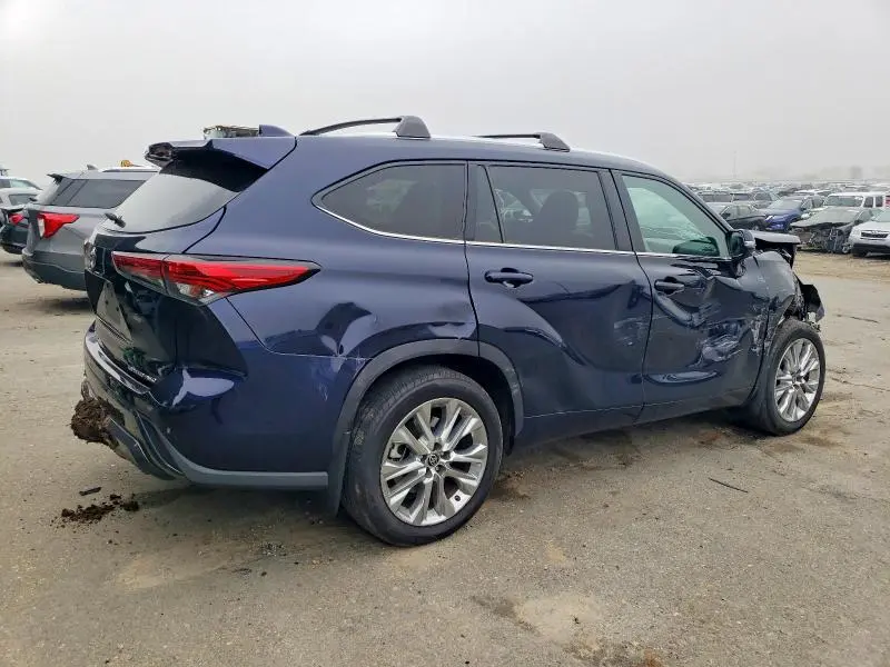 2022 TOYOTA HIGHLANDER LIMITED  