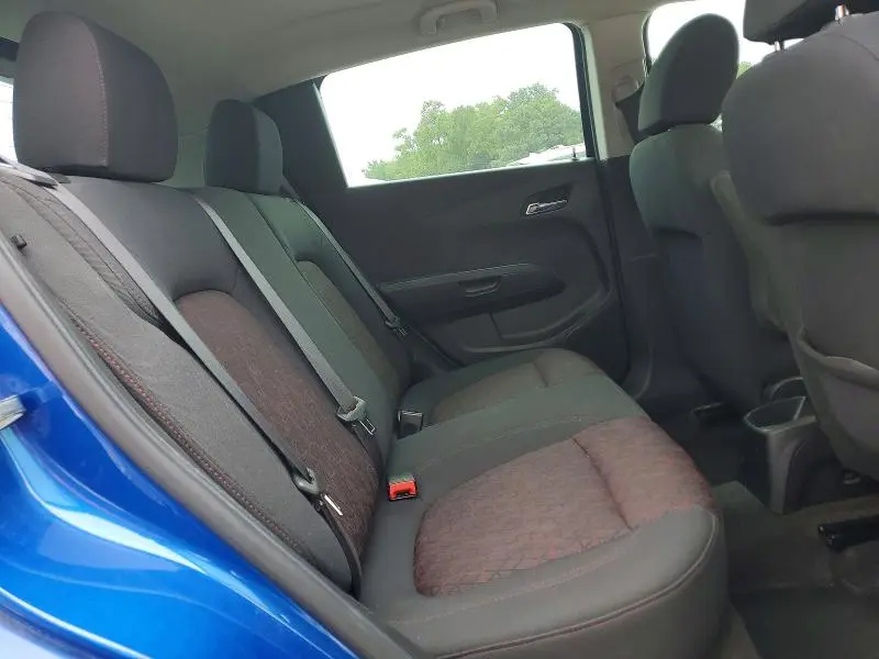 2017 CHEVROLET SONIC LT  