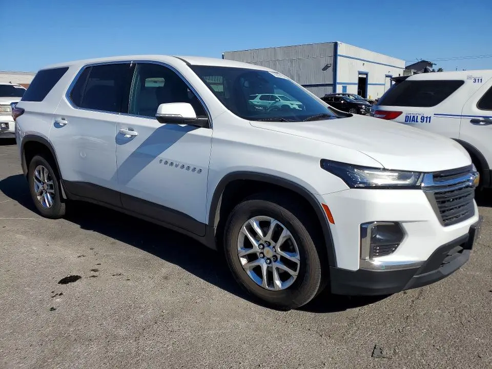 2022 CHEVROLET TRAVERSE LS  