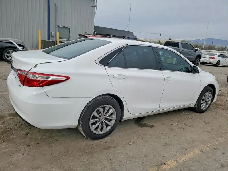 2016 TOYOTA CAMRY LE  