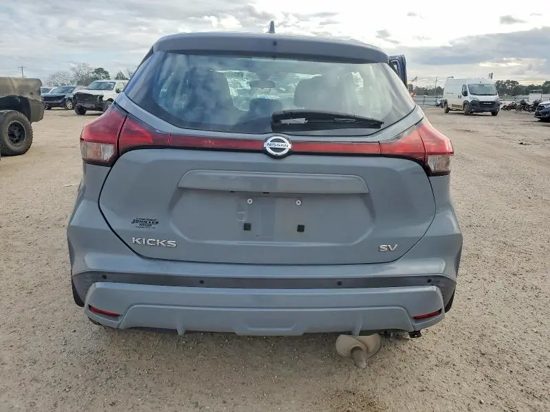 2021 NISSAN KICKS SV  