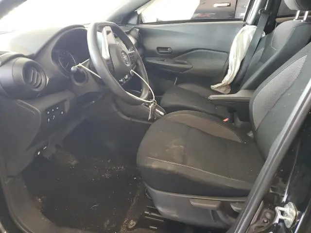 2020 NISSAN KICKS S  