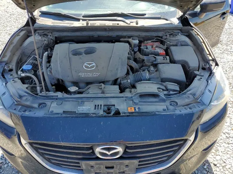2018 MAZDA 3 TOURING  