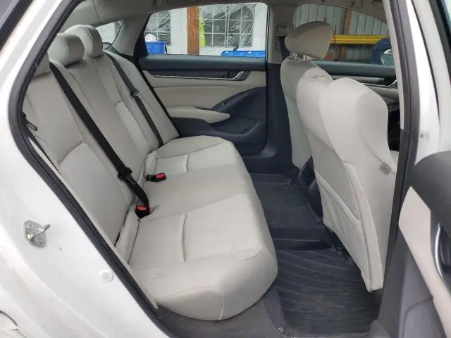 2018 HONDA ACCORD LX  