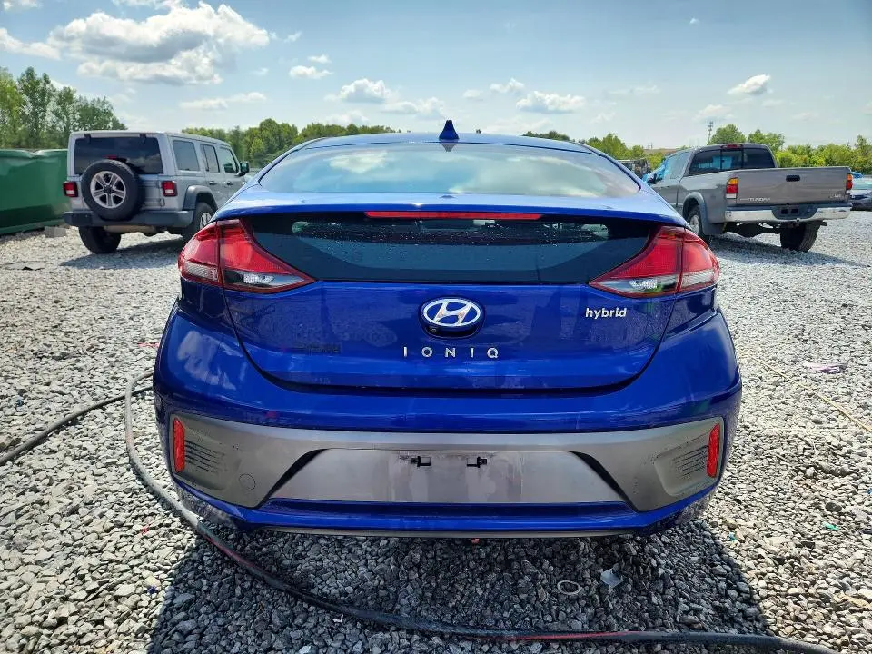 2022 HYUNDAI IONIQ SE  