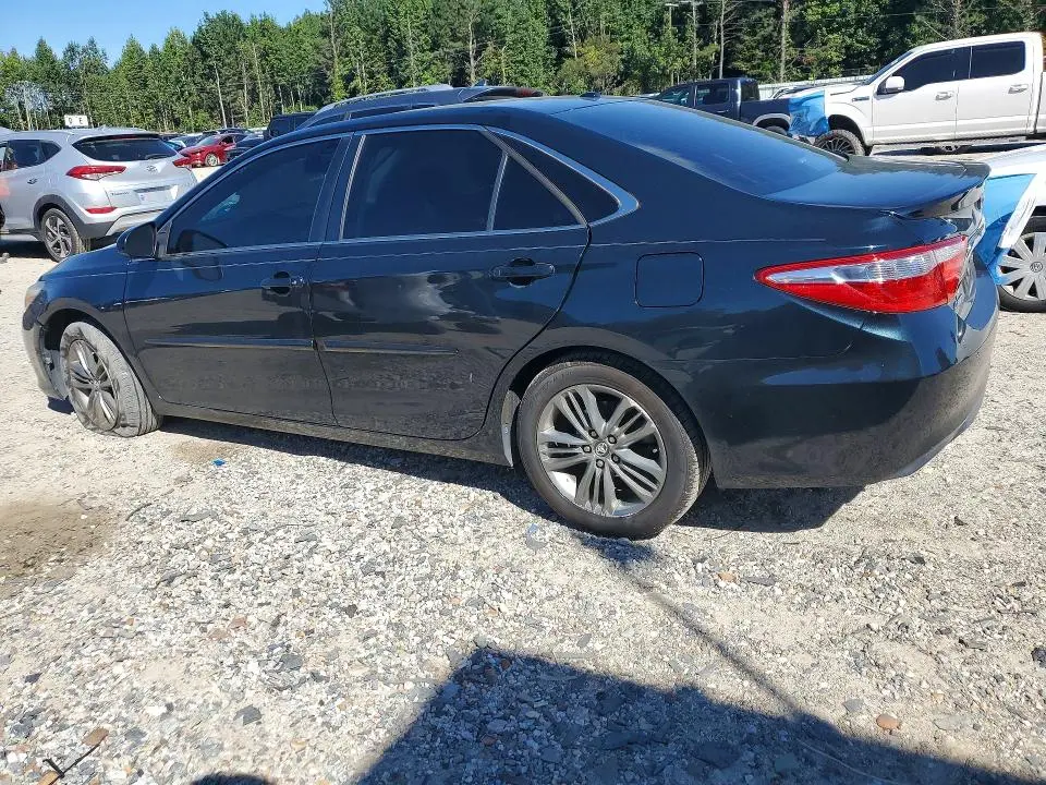 2017 TOYOTA CAMRY SE  