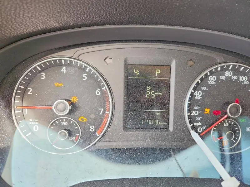 2015 VOLKSWAGEN PASSAT S  