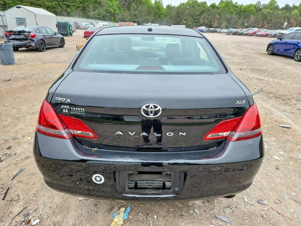 2010 TOYOTA AVALON XLS  