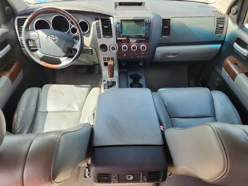 2011 TOYOTA TUNDRA CREWMAX LIMITED  
