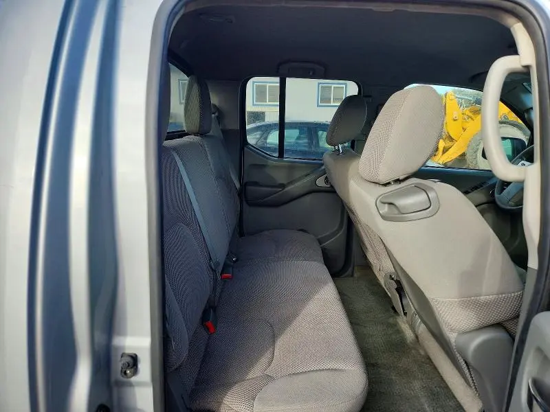 2014 NISSAN FRONTIER S  