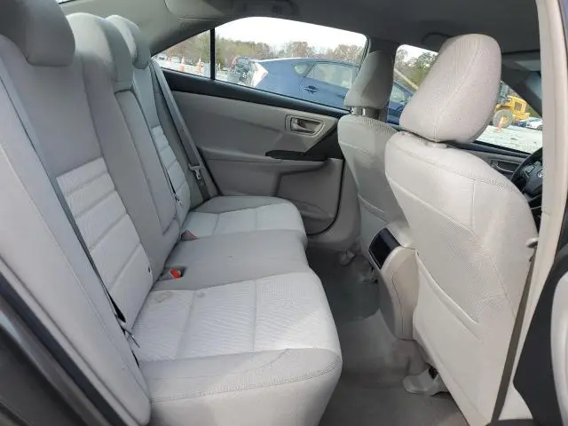 2016 TOYOTA CAMRY LE  