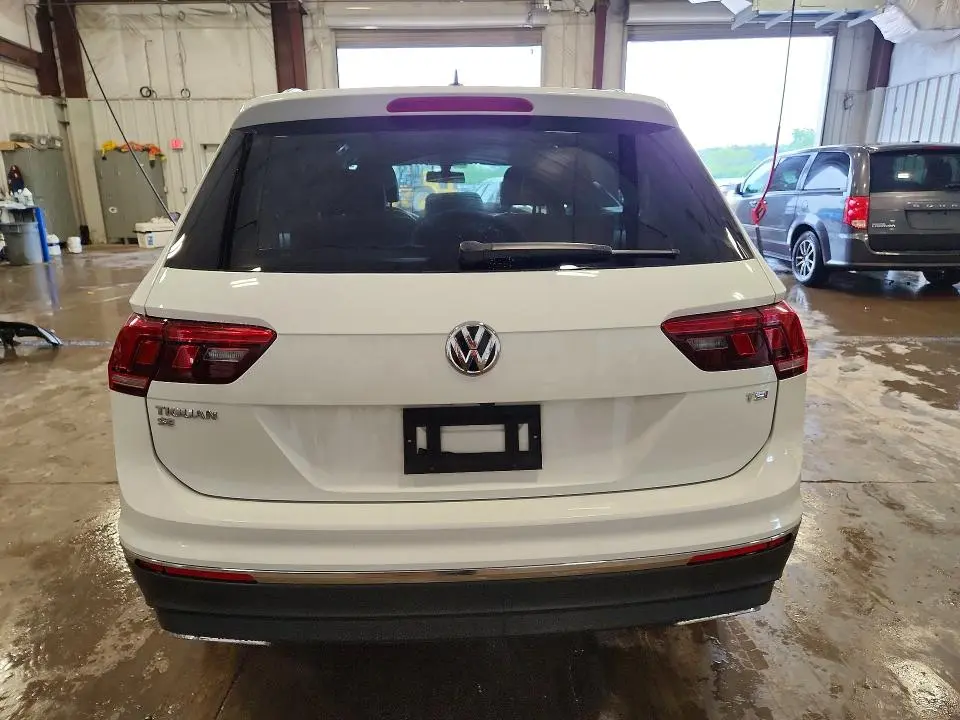 2018 VOLKSWAGEN TIGUAN   