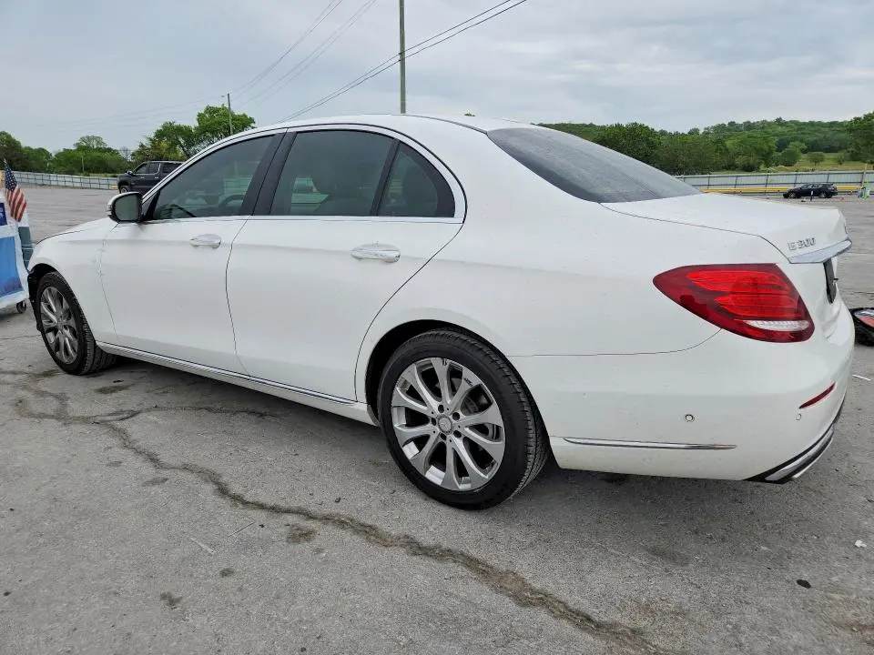 2017 MERCEDES-BENZ E 300  