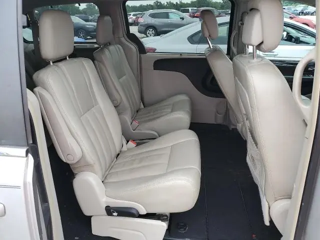 2011 CHRYSLER TOWN & COUNTRY TOURING L  