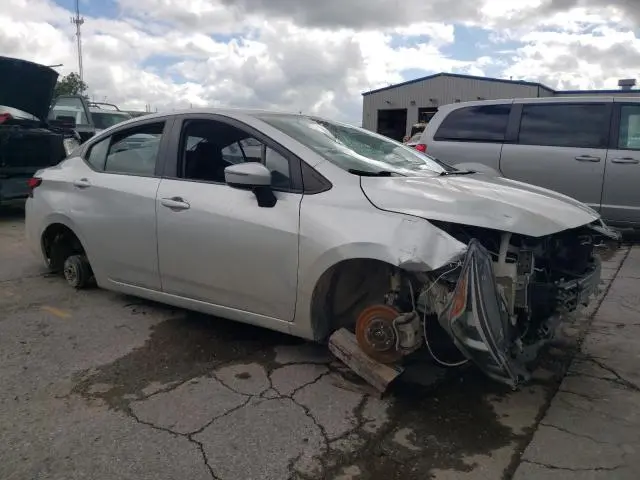2020 NISSAN VERSA SV  