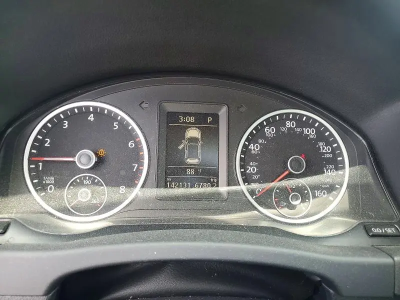 2015 VOLKSWAGEN TIGUAN S  