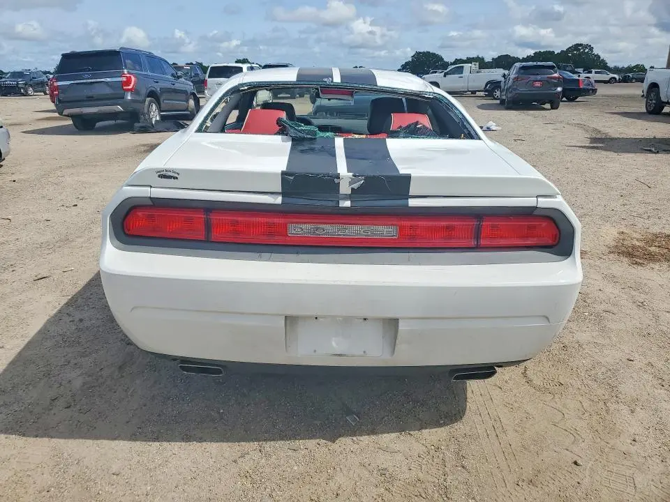 2013 DODGE CHALLENGER SXT  